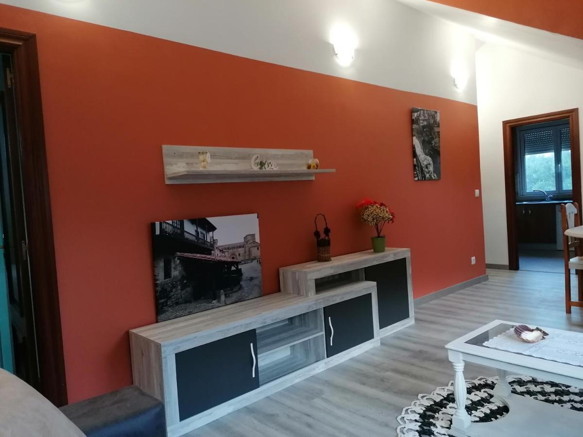 Apartamento Turistico La Mies オレニャ エクステリア 写真