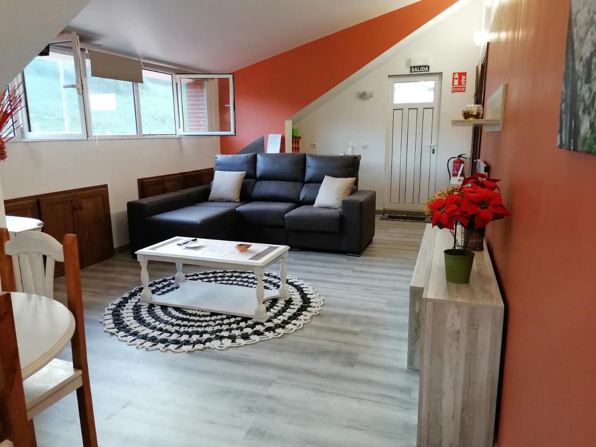 Apartamento Turistico La Mies オレニャ エクステリア 写真