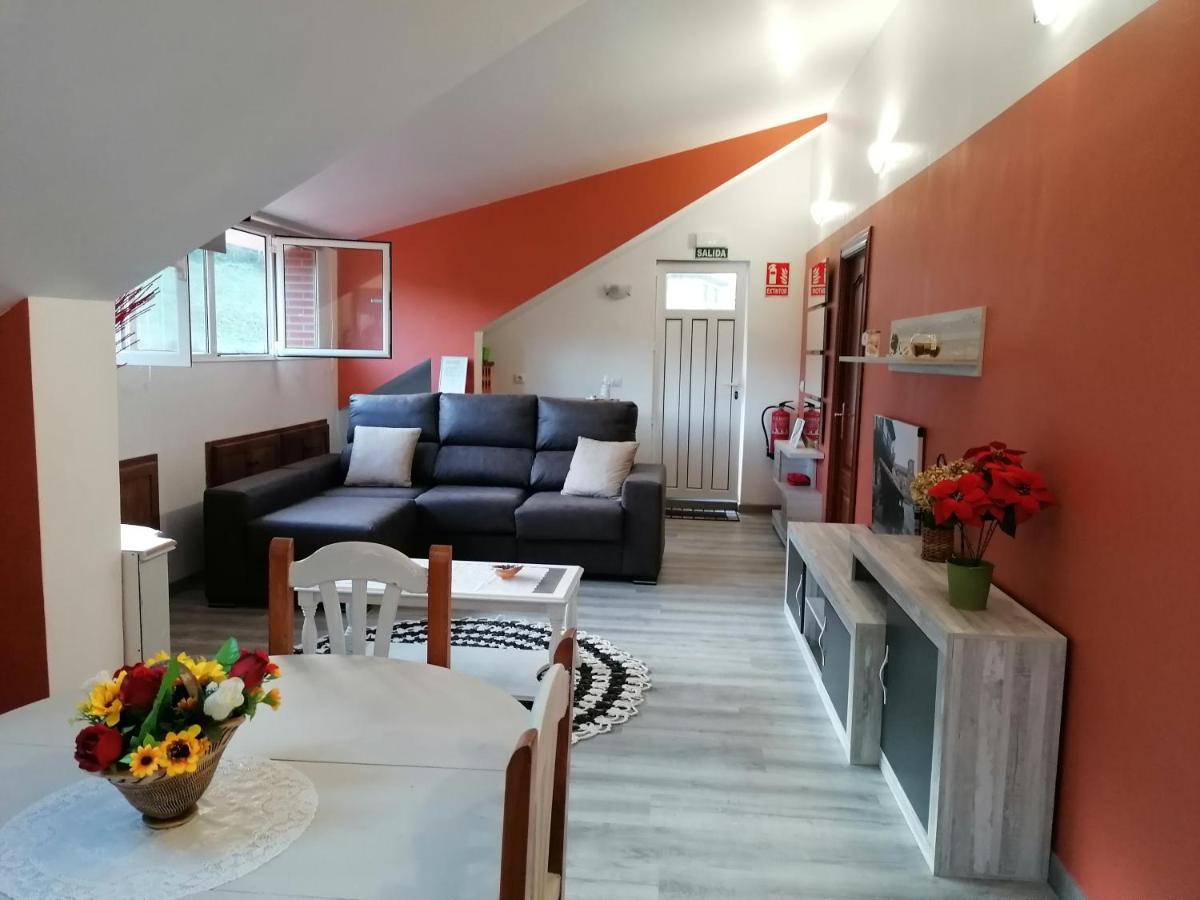 Apartamento Turistico La Mies オレニャ エクステリア 写真